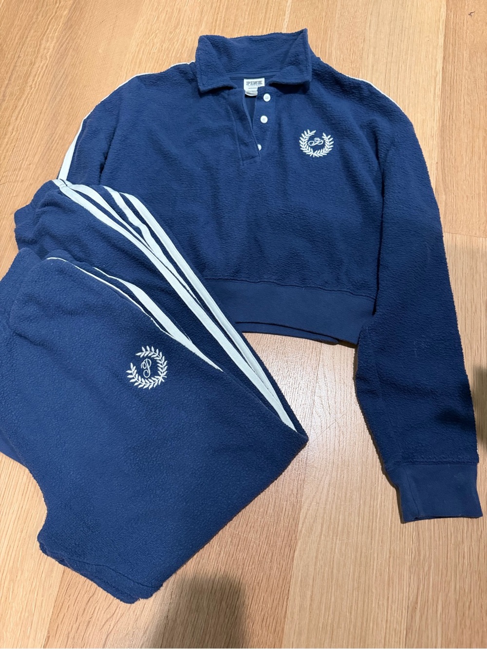 PINK Victoria's Secret Navy Fleece Polo Sweatshirt Small & Joggers XSmall Set.